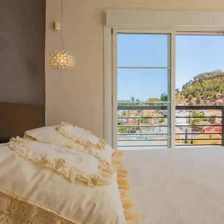 Cubo's Gibralfaro Townhouse Malaga