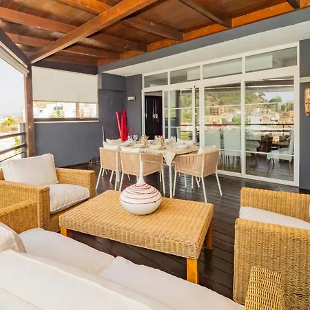 Cubo's Gibralfaro Townhouse * Malaga