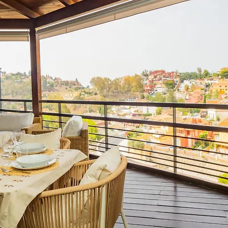 Cubo's Gibralfaro Townhouse *